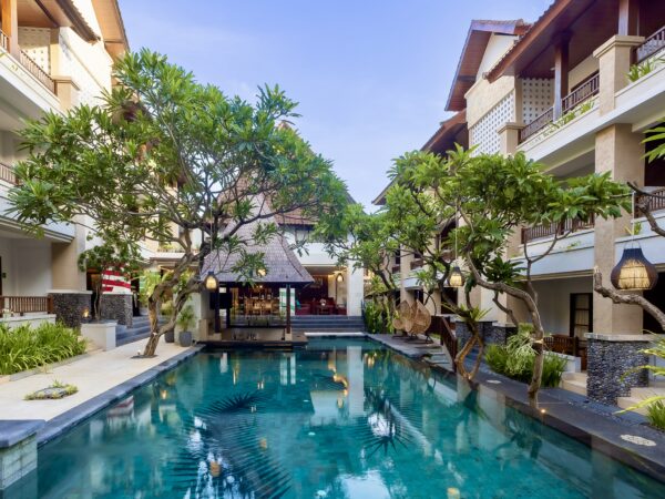 Fourteen Roses Beach Hotel